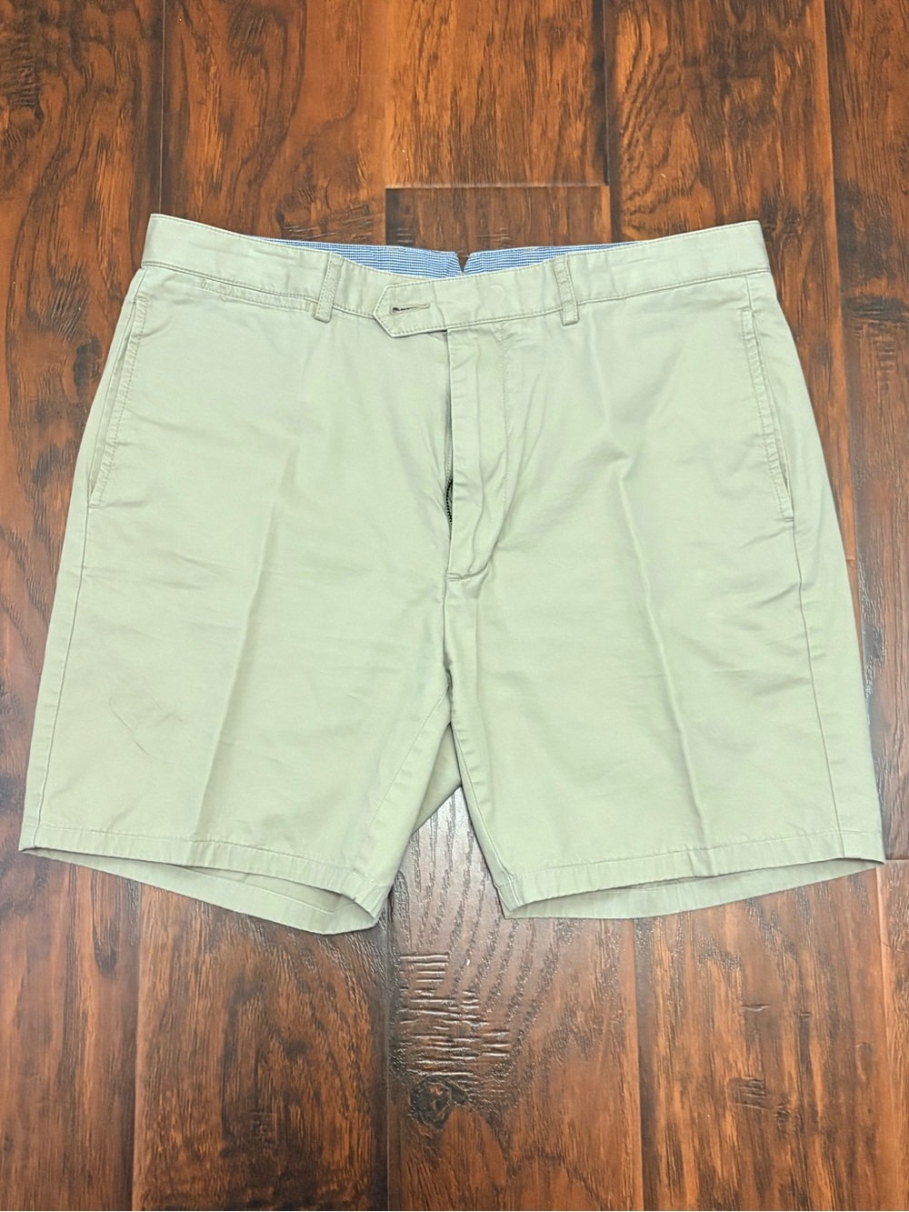 Cremieux Men’s Khaki Flat Front Chino Shorts Size 34